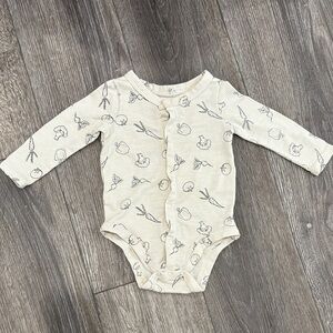 Unique Beige Patterned 12m Onesie